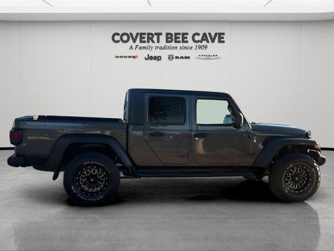 Used 2020 Jeep Gladiator Sport w/ Quick Order Package 23S image 9
