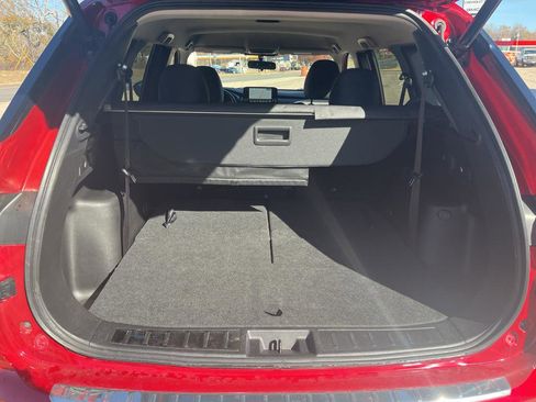 Used 2024 Mitsubishi Outlander SE image 11