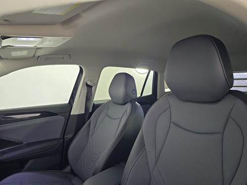 New 2026 Volkswagen Tiguan SE AWD/4WD image 3