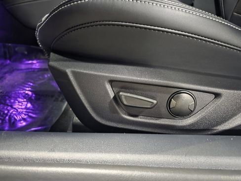 Used 2024 Ford Mustang GT Premium image 14