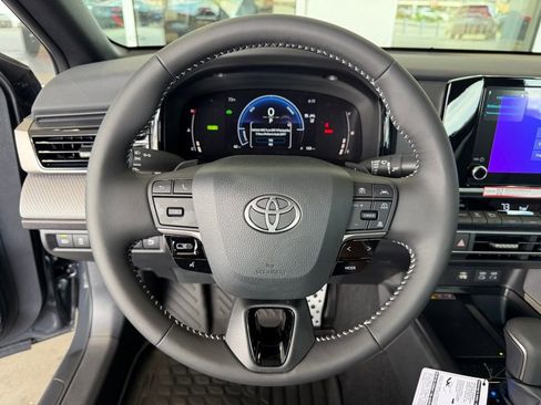 Certified 2026 Toyota Camry SE FWD image 24