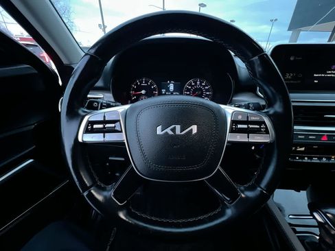 Used 2022 Kia Telluride EX w/ EX Premium Package image 14
