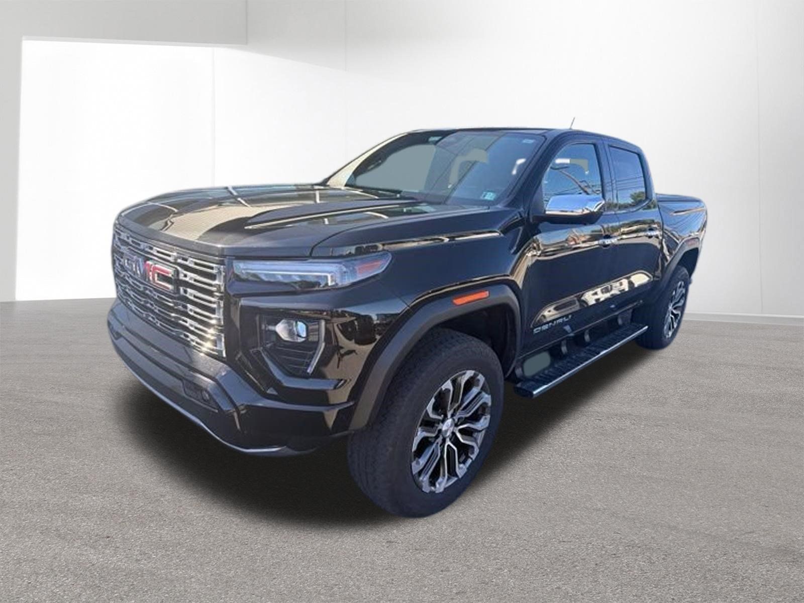 Used 2023 GMC Canyon Denali AWD/4WD image 7