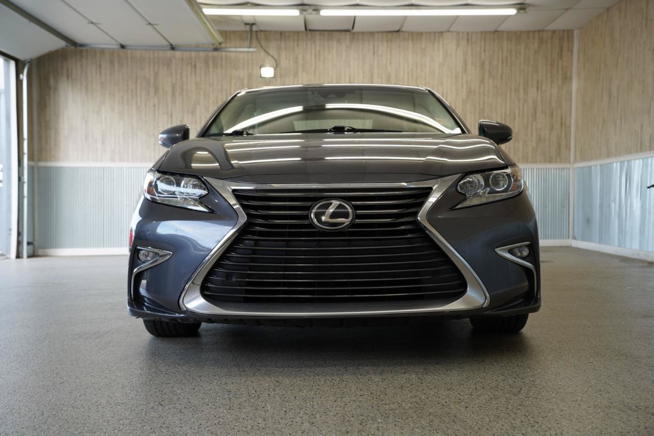 Used 2018 Lexus ES 350 w/ Premier Package FWD image 2