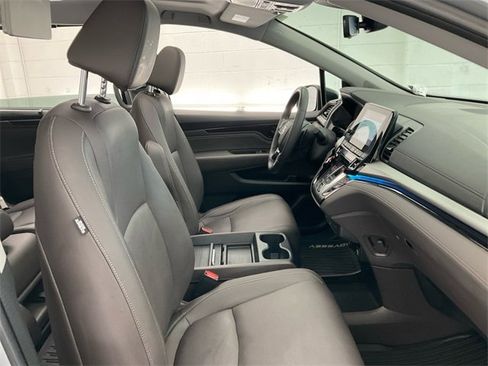 Certified 2023 Honda Odyssey Touring image 28