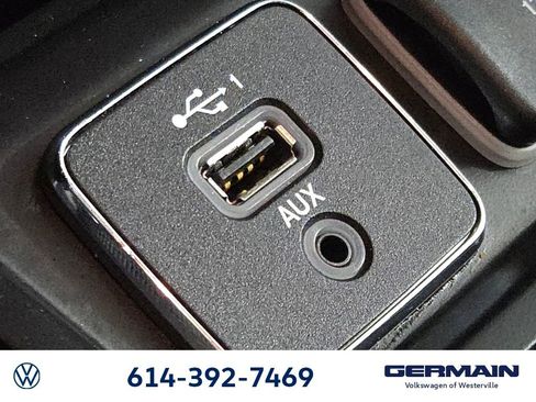 Used 2019 Jeep Cherokee Limited AWD/4WD image 29