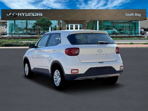 New 2026 Hyundai Venue SE image 5