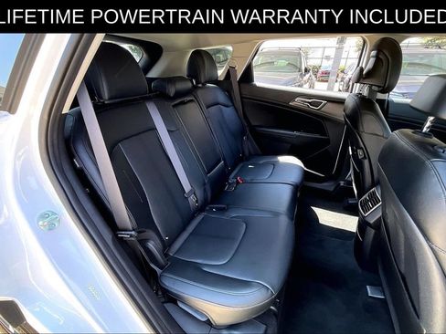 Used 2026 Kia Sportage EX FWD image 32