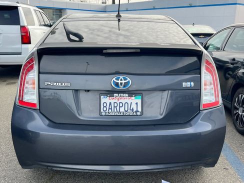 Used 2014 Toyota Prius Four image 5