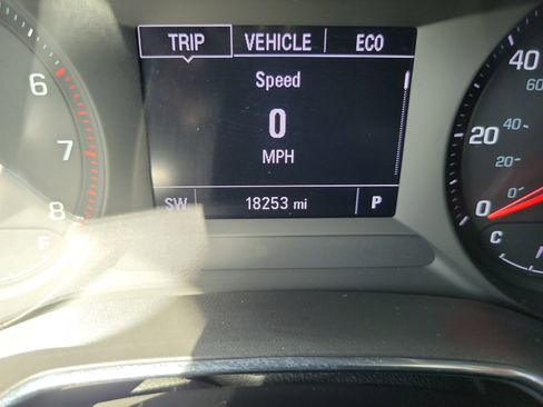 Used 2022 Chevrolet TrailBlazer LT w/ Convenience Package image 28