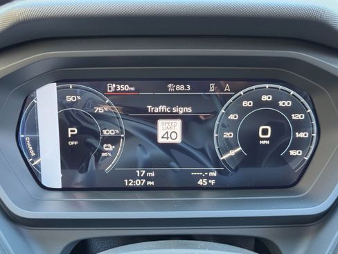 Used 2024 Audi Q4 e-tron Premium Plus w/ Premium Plus image 20