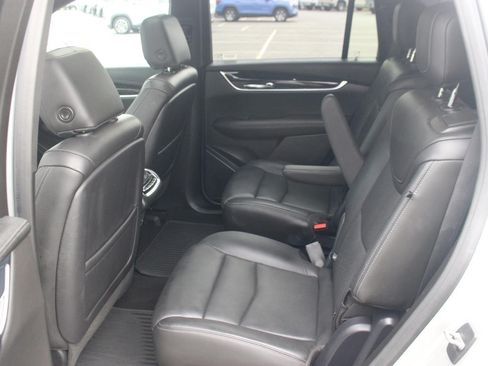 Used 2020 Cadillac XT6 Premium Luxury AWD/4WD image 34