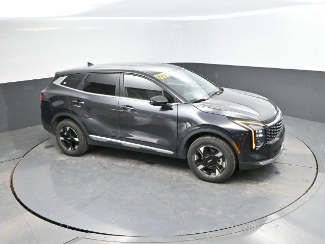 Used 2026 Kia Sportage LX AWD/4WD image 32