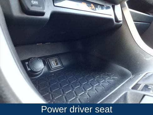 Used 2024 Toyota RAV4 XLE image 6