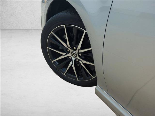 Used 2023 Toyota Camry SE FWD image 10