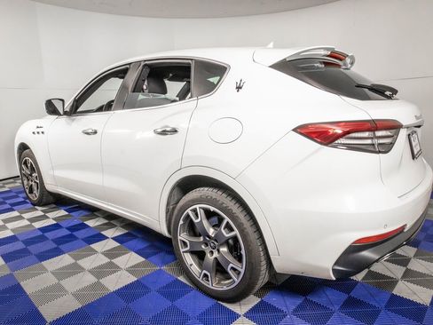 Used 2023 Maserati Levante Modena image 7