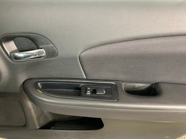 Used 2013 Chrysler 200 LX FWD image 29