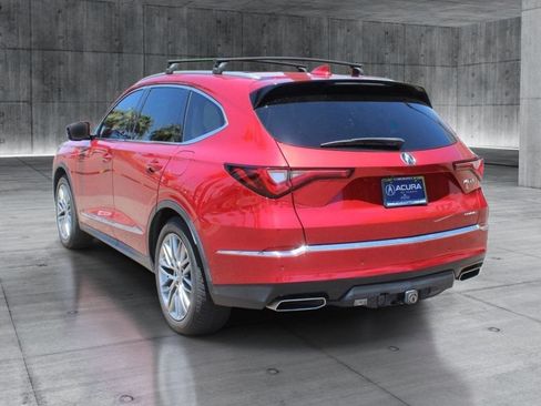 Used 2022 Acura MDX SH-AWD w/ Advance Package image 4