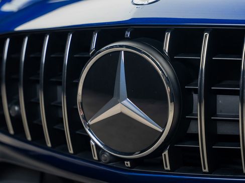 Used 2019 Mercedes-Benz AMG GT R image 11