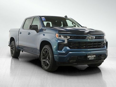 Used 2024 Chevrolet Silverado 1500 RST AWD/4WD image 7