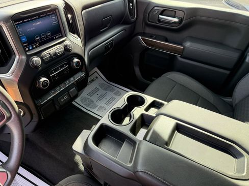 Used 2020 Chevrolet Silverado 1500 RST w/ RST Value Package image 10