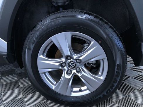 Used 2025 Toyota RAV4 XLE w/ Convenience Package image 17