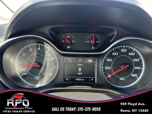Used 2018 Chevrolet Cruze LT FWD image 19