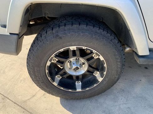 Used 2012 Jeep Wrangler Unlimited Sahara w/ Connectivity Group image 17