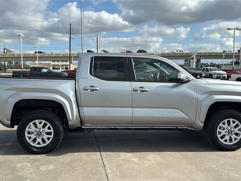 Used 2024 Toyota Tacoma SR5 image 8