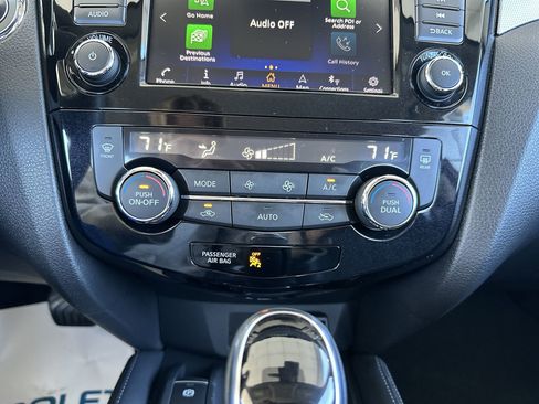Used 2020 Nissan Rogue Sport SL FWD image 34