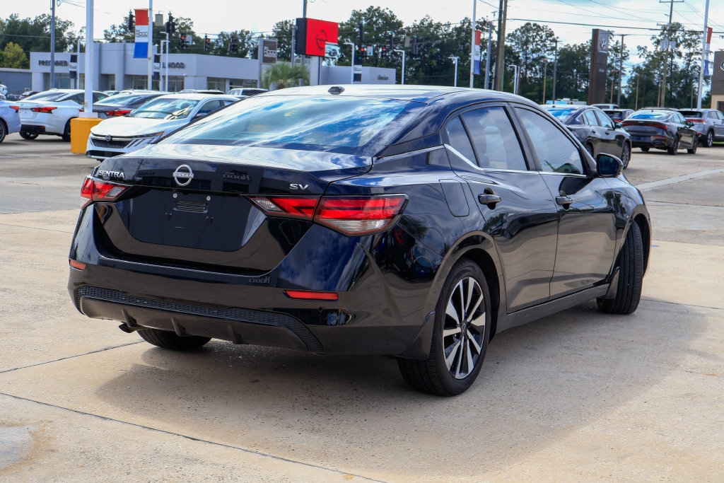 Used 2024 Nissan Sentra SV w/ SV Premium Package FWD image 21