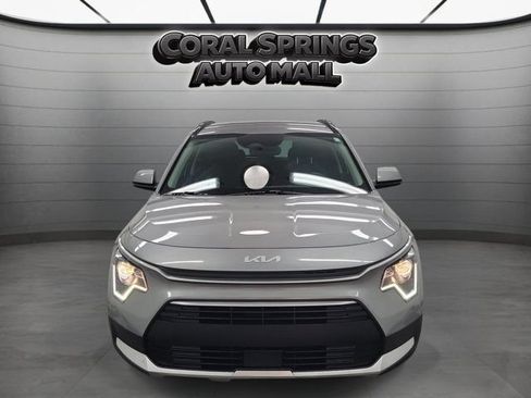 Certified 2024 Kia Niro EX FWD image 2