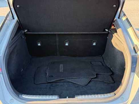 Used 2019 Kia Stinger GT1 image 9