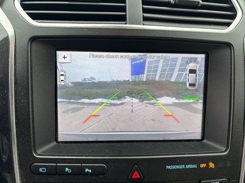 Used 2019 Ford Explorer Platinum image 21