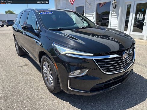 Used 2023 Buick Enclave Essence w/ Trailering Package, 5000 lbs. AWD/4WD image 3