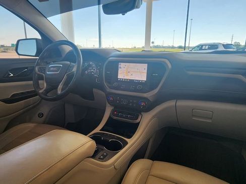 Used 2021 GMC Acadia Denali w/ Denali Technology Package FWD image 26
