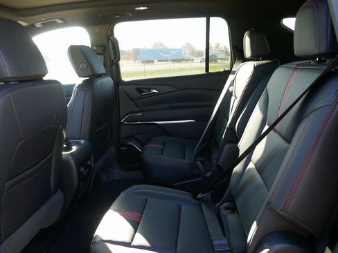 New 2026 Chevrolet Traverse RS image 11