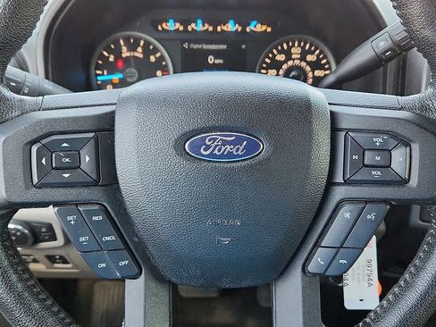 Used 2015 Ford F150 XLT w/ Equipment Group 302A Luxury image 11