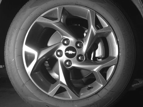 Used 2025 Chevrolet Trax LT image 13