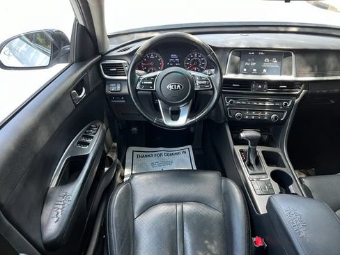 Used 2020 Kia Optima SE FWD image 29