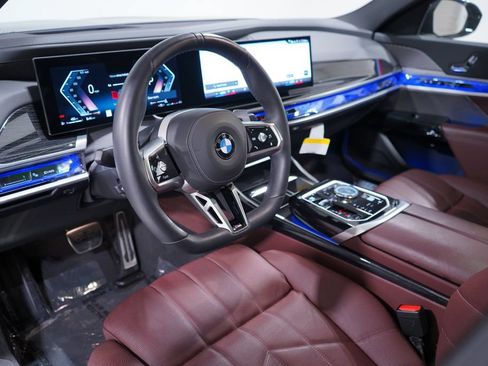Used 2026 BMW 740i w/ Executive Package RWD image 6