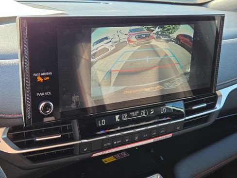 Used 2026 Toyota Sienna XSE FWD image 23