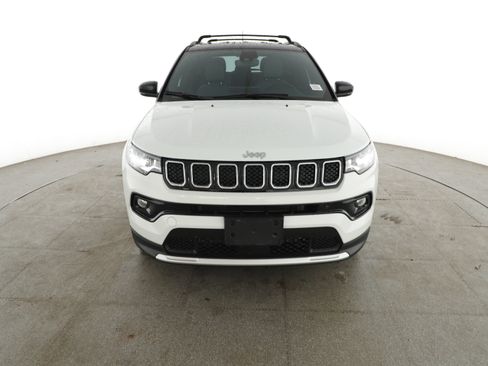 Used 2024 Jeep Compass Limited AWD/4WD image 2
