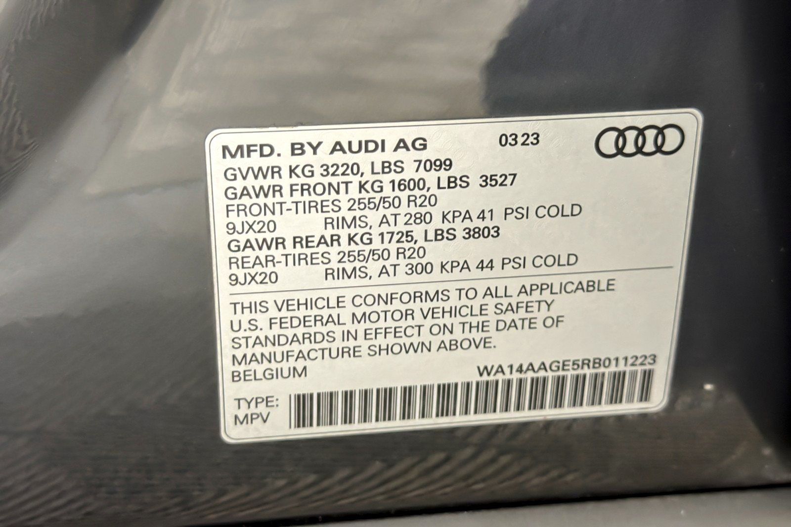 Used 2024 Audi Q8 e-tron Premium AWD/4WD image 27