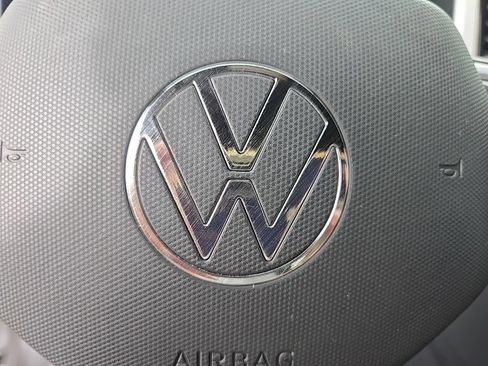 Used 2022 Volkswagen Atlas Cross Sport SE AWD/4WD image 99