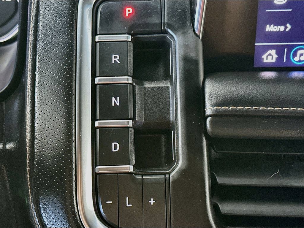 Used 2021 GMC Yukon AT4 AWD/4WD image 17
