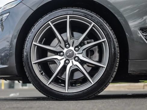 Used 2022 Genesis G70 3.3T AWD/4WD image 18