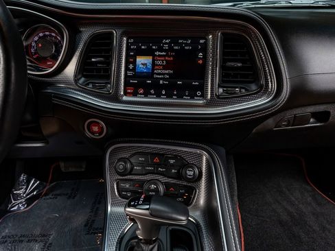 Used 2021 Dodge Challenger SRT Hellcat image 19
