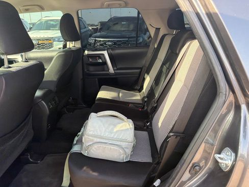 Used 2017 Toyota 4Runner SR5 RWD image 6