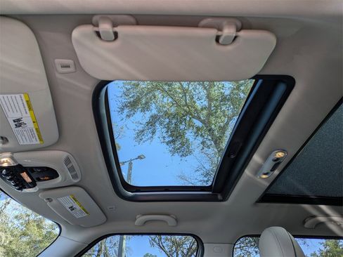 Used 2024 MINI Cooper Clubman S image 24